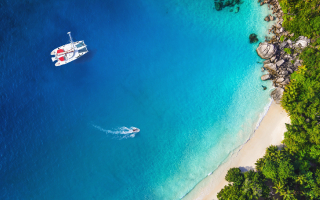 The Bay Beach Club