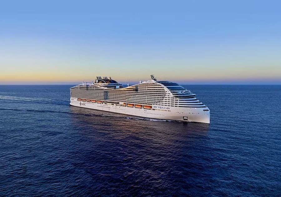 Foto des Schiffs MSC World Asia