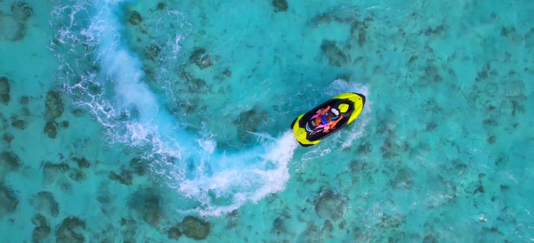 Jetski fahren in der blauen Lagune