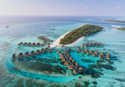 Sternförmige Formation der Resorts von oben