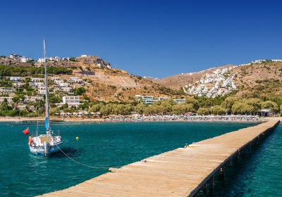 yahsi-beach