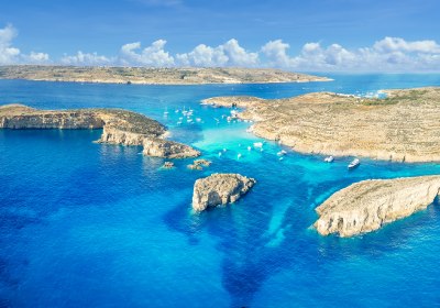 Blue Lagoon auf Malta – Traumhafte Lagune auf der Insel Comino mit türkisblauem Wasser