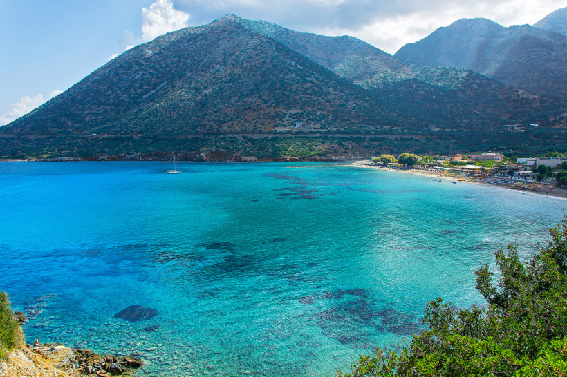 Bali auf Kreta – Blick über die Bucht Karavostasi Bucht Karavostasi bei Bali auf Kreta mit türkisblauem Meer, Strand und Bergen im Hintergrund