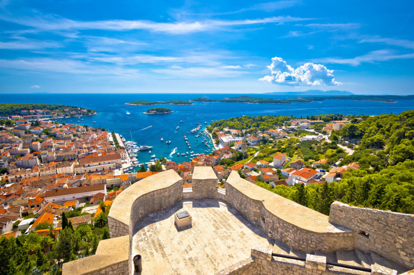 hvar