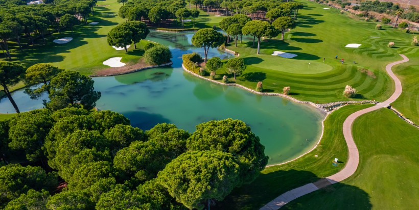 Golfparadies Belek – Premium-Golfplätze mit Seen 
