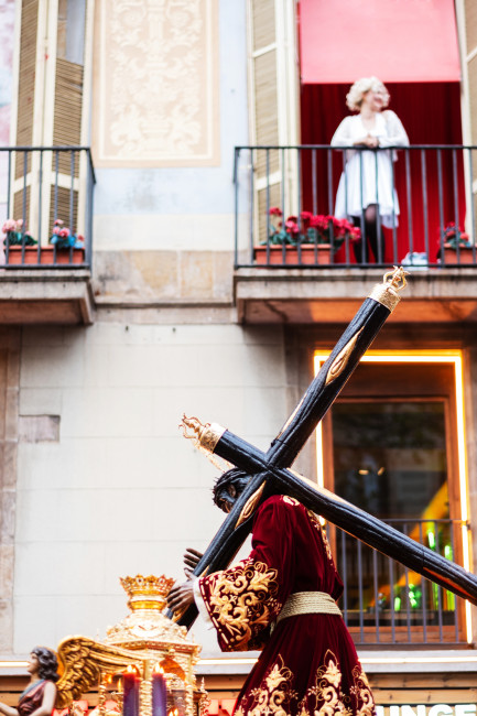 Karfreitagsprozessionen Karfreitagsprozessionen, Mann mit Kreuz