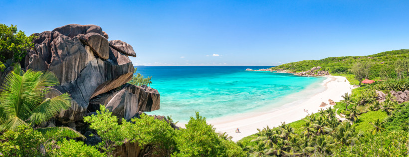 La Digue – Anse Source d’Argent, Bucht mit traumhaften Strand Anse Lazio Strand auf Praslin, Seychellen 2025/2026 – weißer Sandstrand, türkisblaues Meer und Granitfelsen