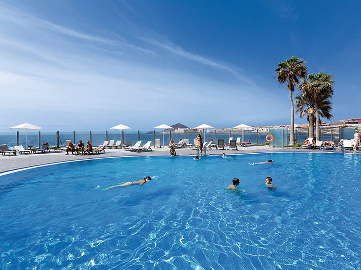 Hotel Arenas del Mar