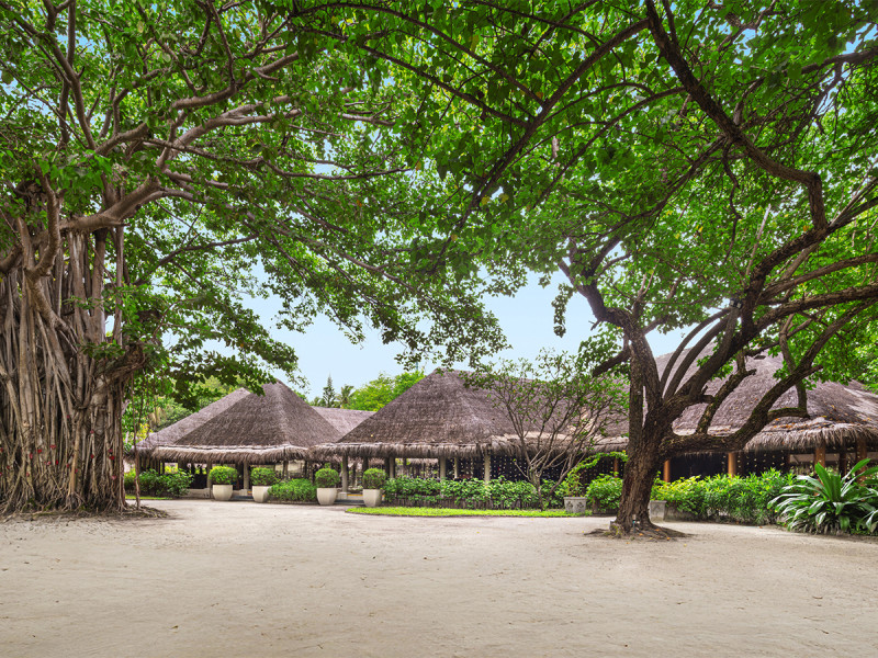 Adaaran Select Hudhuran Fushi Resort