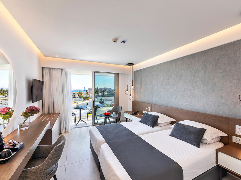 Hotel Pavlo Napa Beach