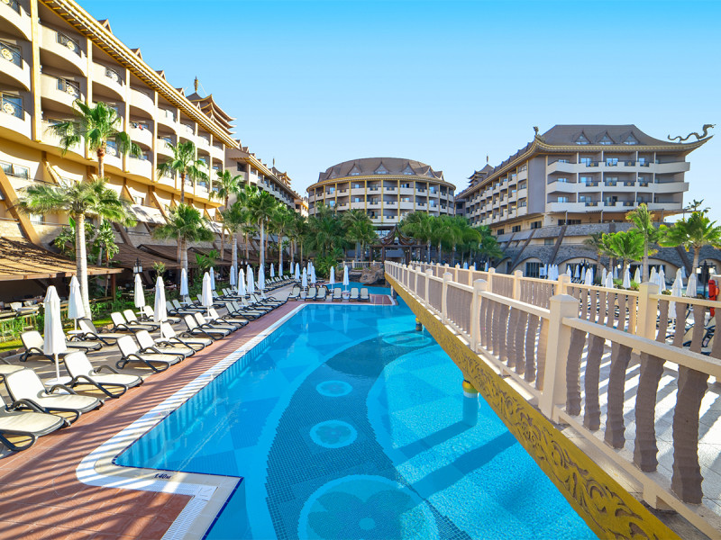 Royal Dragon Hotel