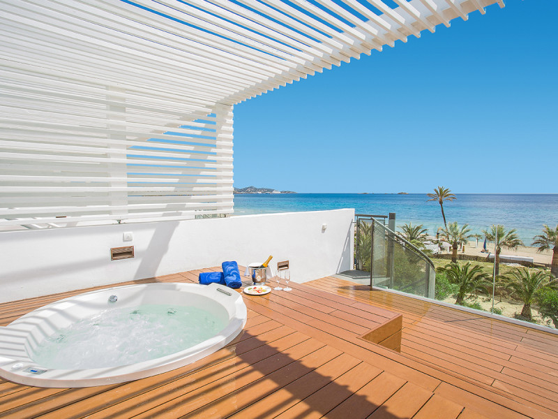 Grand Palladium White Island Resort & Spa