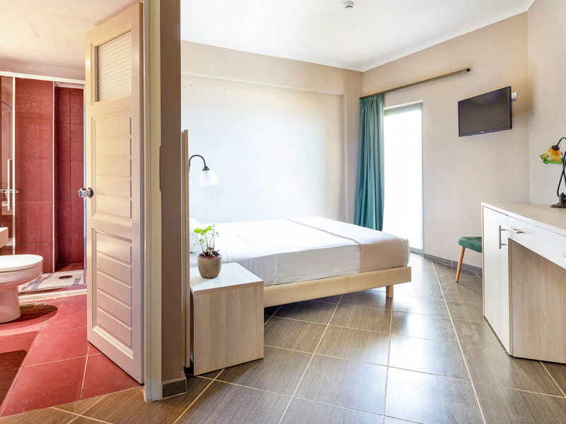 Hotel Elena Beach