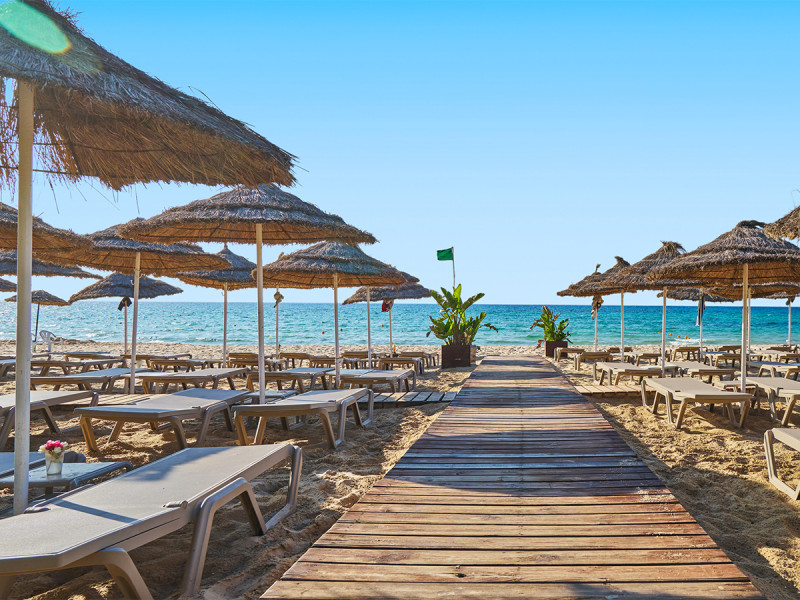 Hotel Royal Nozha Beach