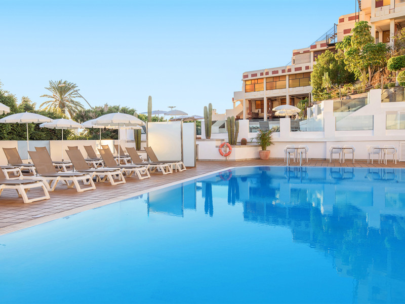 Hotel Fergus Cactus Garden