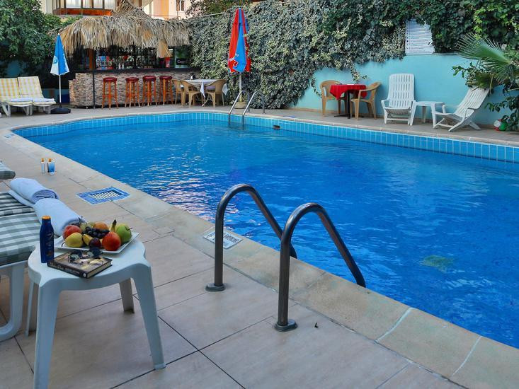Gallion Hotel