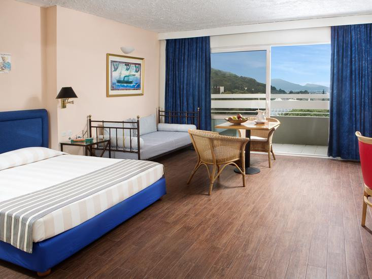 Dionysos Hotel