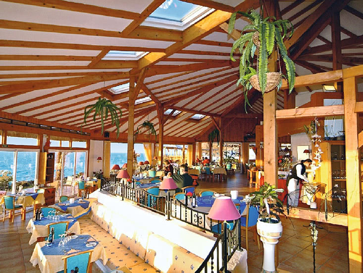 Hotel Marina Playa Suites