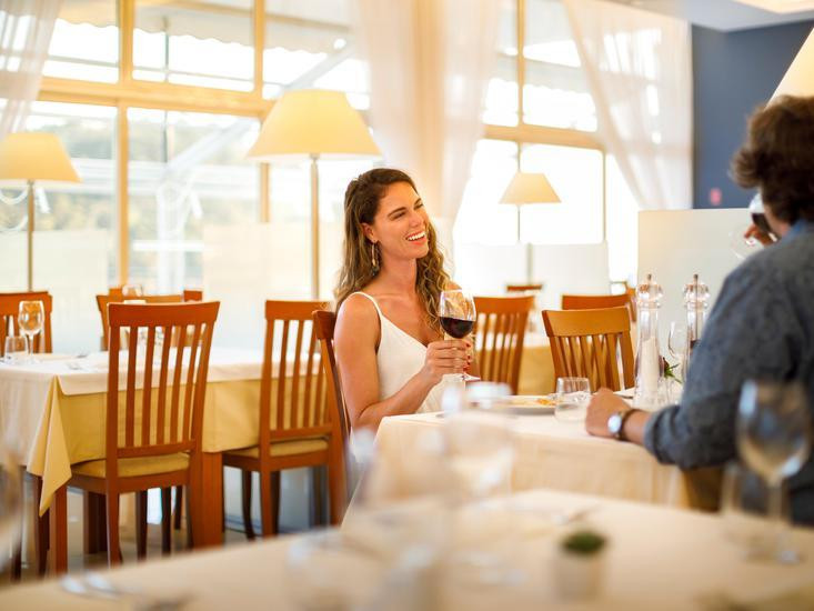 Aminess Younique Lume