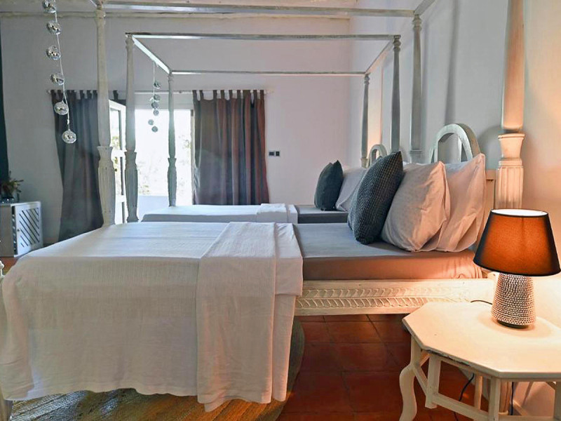 B4 Boutique by Arabian Nights 