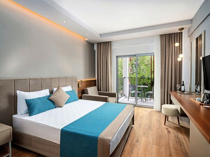 Hotel Side Story Resort & Spa