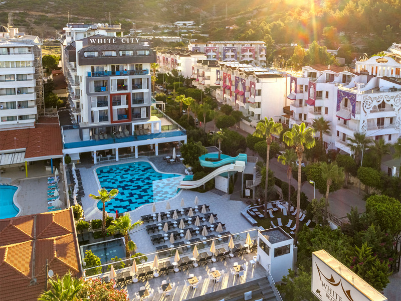 Hotel White City Beach