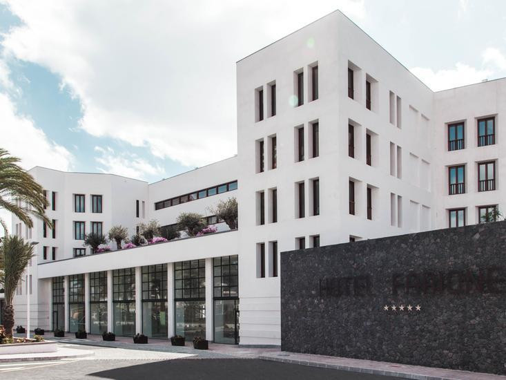 Hotel Fariones