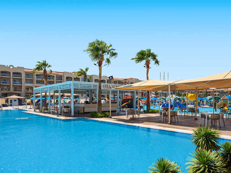 Pickalbatros White Beach Resort