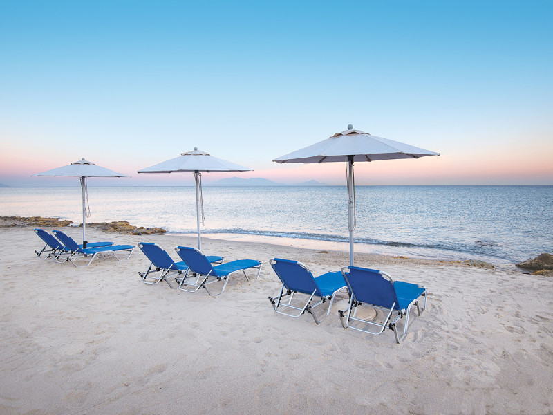 Grand Blue Beach Hotel