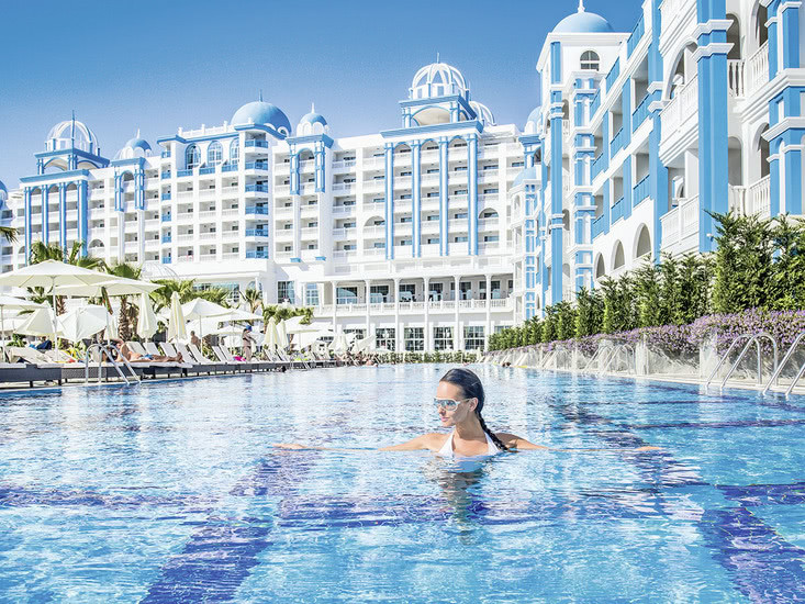 Rubi Platinum Resort