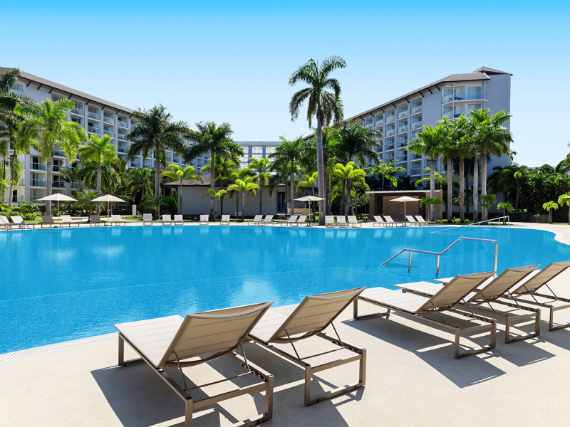 Royalton Hideaway Blue Waters