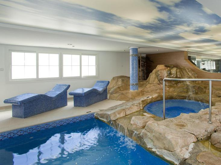 Capricho Hotel and Spa