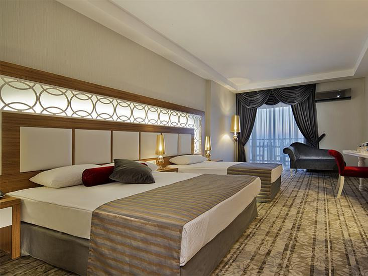 Justiniano Deluxe Resort