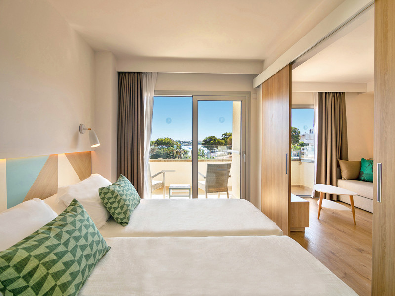 Hotel JS Porto Colom Suites
