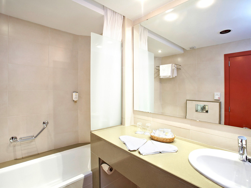 Universal Hotel Grand León & Spa