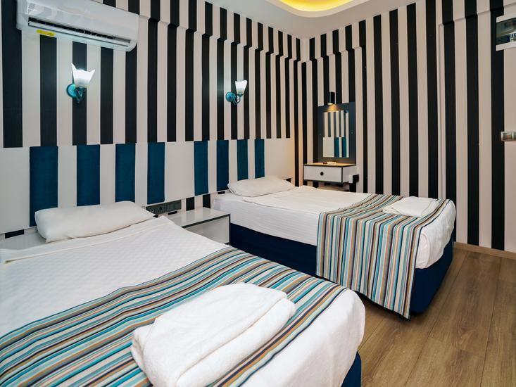 Miss Cleopatra Hotel