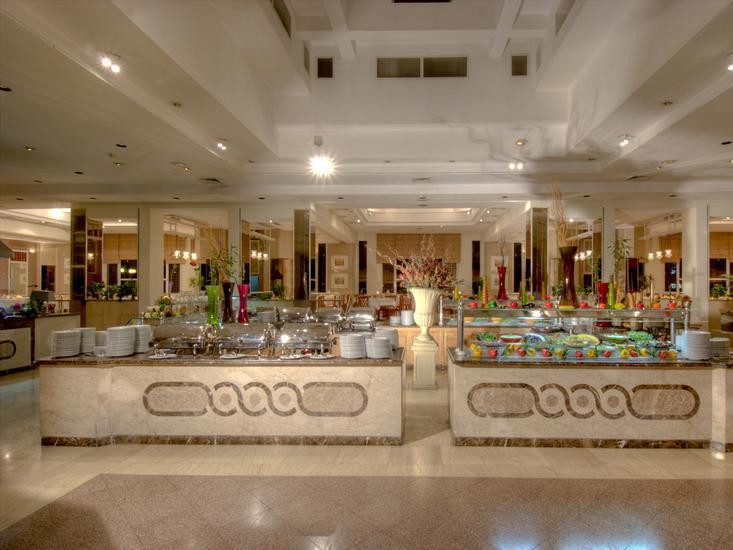 Maritim Jolie Ville R.