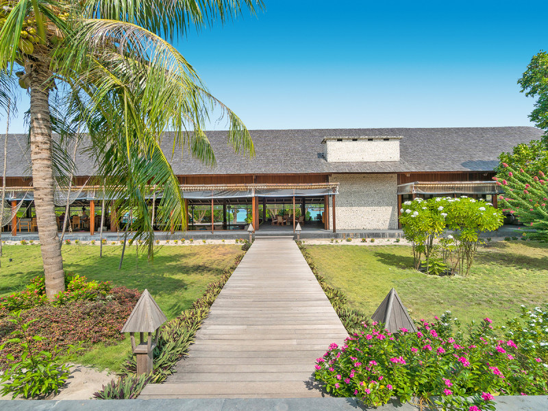 The Barefoot Eco Hotel & Villas