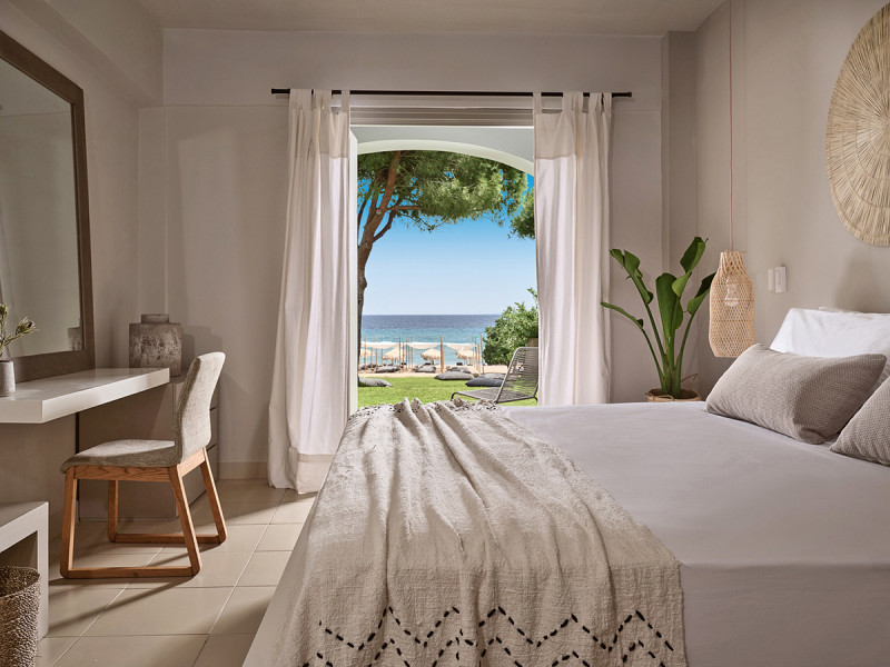 The Bay Hotel & Suites