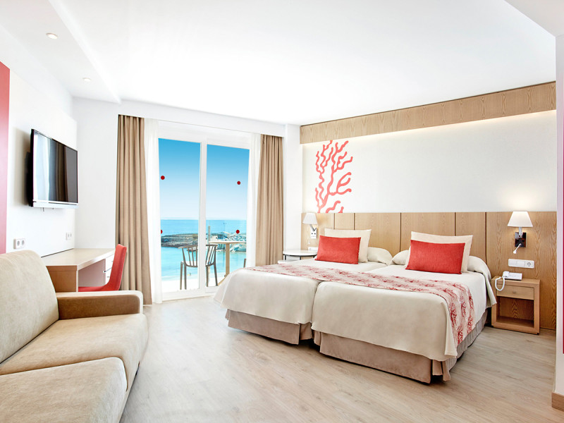 Universal Hotel Perla