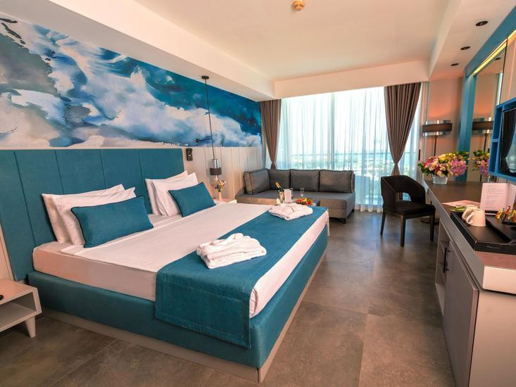 Crystal Centro Resort