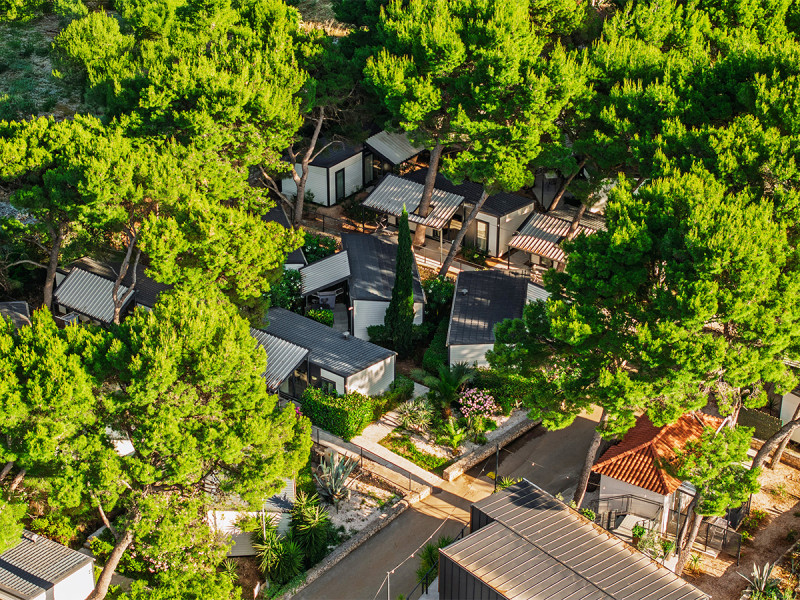 Waterman Beach Village camp & glamping