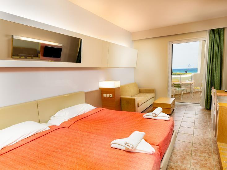 Sovereign Beach Hotel