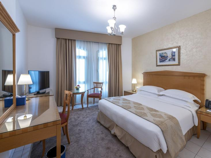 Swissotel Al Murooj Dubai