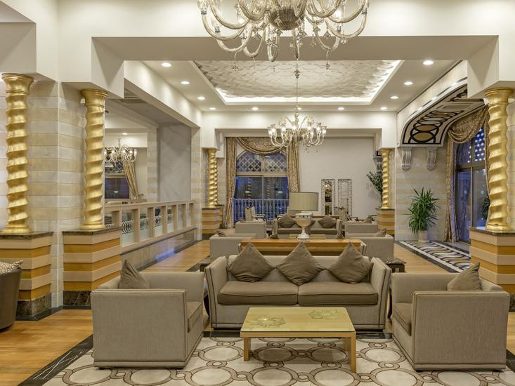 Royal Holiday Palace