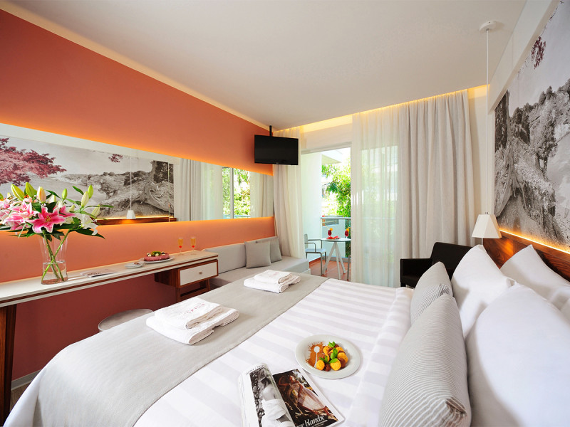 Atrium Ambiance Hotel