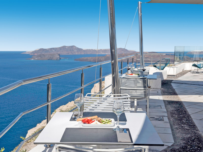 Hotel Caldera's Dolphin Suites
