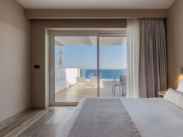 Alexandra Beach Resort