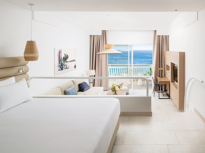 Plus Fariones Suite Hotel