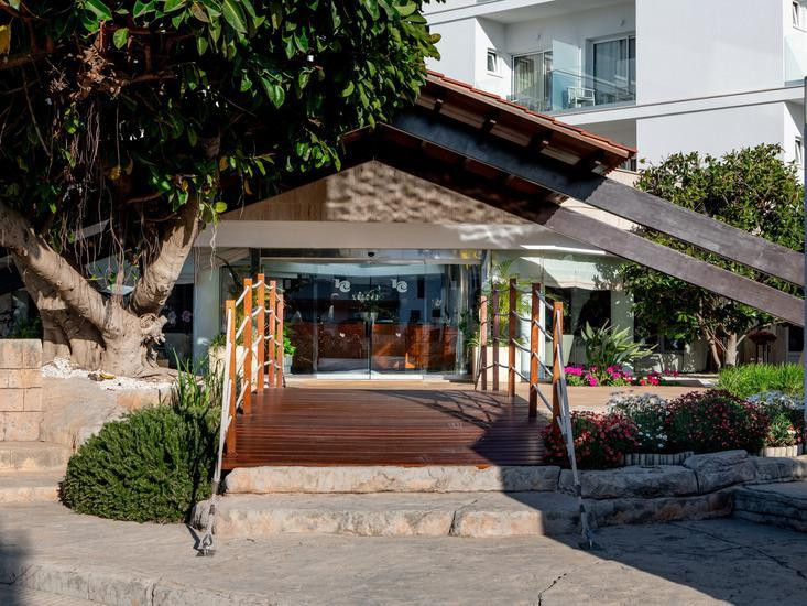 Capricho Hotel and Spa